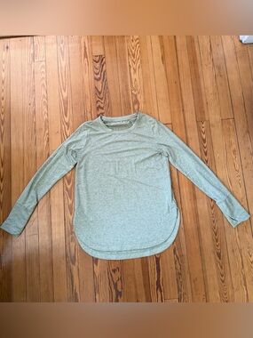 Athleta Green Long Sleeve Athletic Top Size Medium